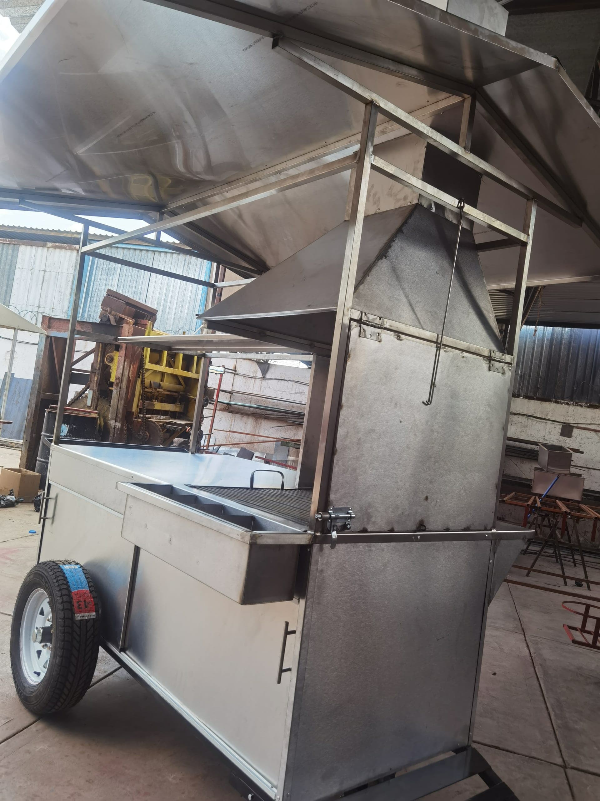Carreta de tacos de asada en inoxidable